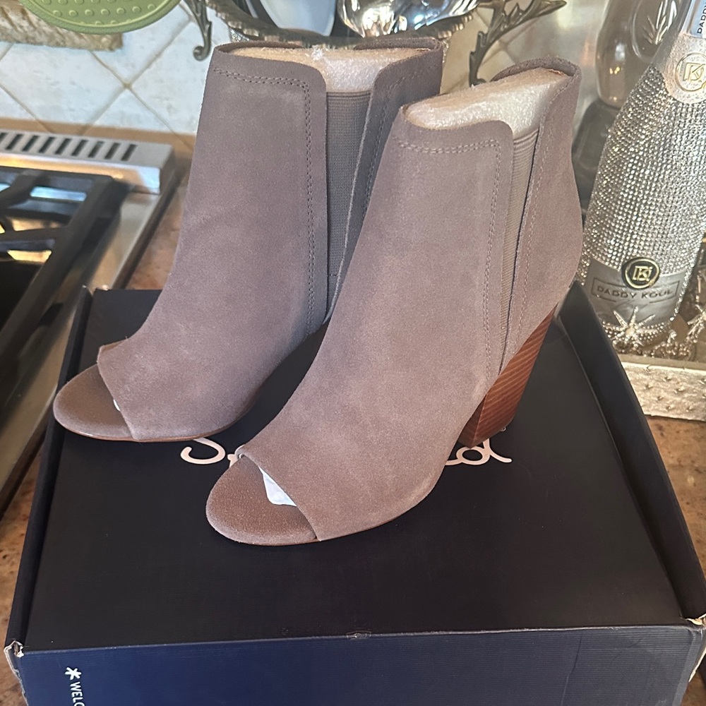 Splendid Taupe Peep Toe Ankle Booties